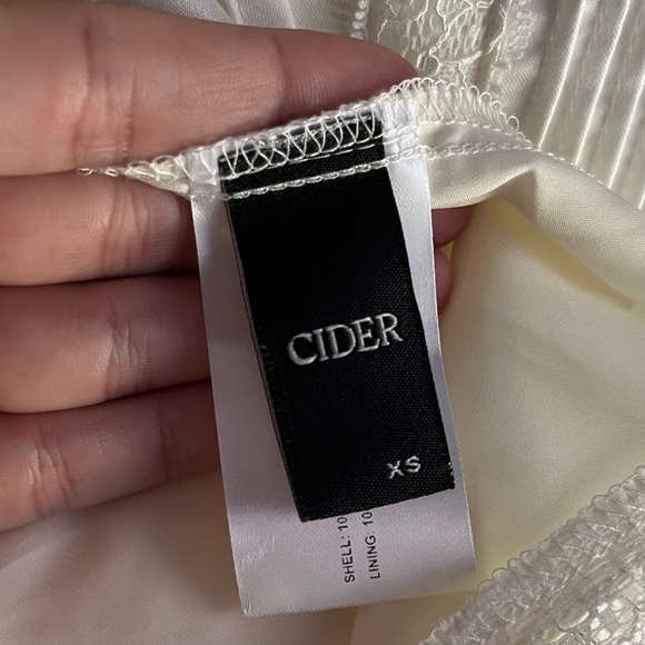 Cider off white ruffle milkmaid satin Dress women’s size XS - Picture 8 of 16